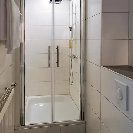 Boutique-hotel Zum Gruenen Baum 알제나우인운터프랑켄