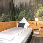 ホテル Boutique-hotel Zum Gruenen Baum アルツェナウ・イン・ウンテルフランケン
