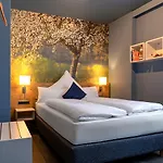 Boutique-hotel Zum Gruenen Baum 3* アルツェナウ・イン・ウンテルフランケン