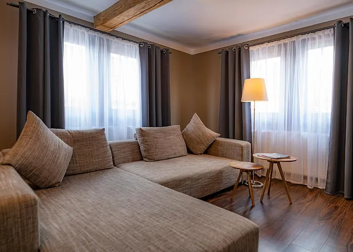 Boutique-hotel Zum Gruenen Baum Альценау